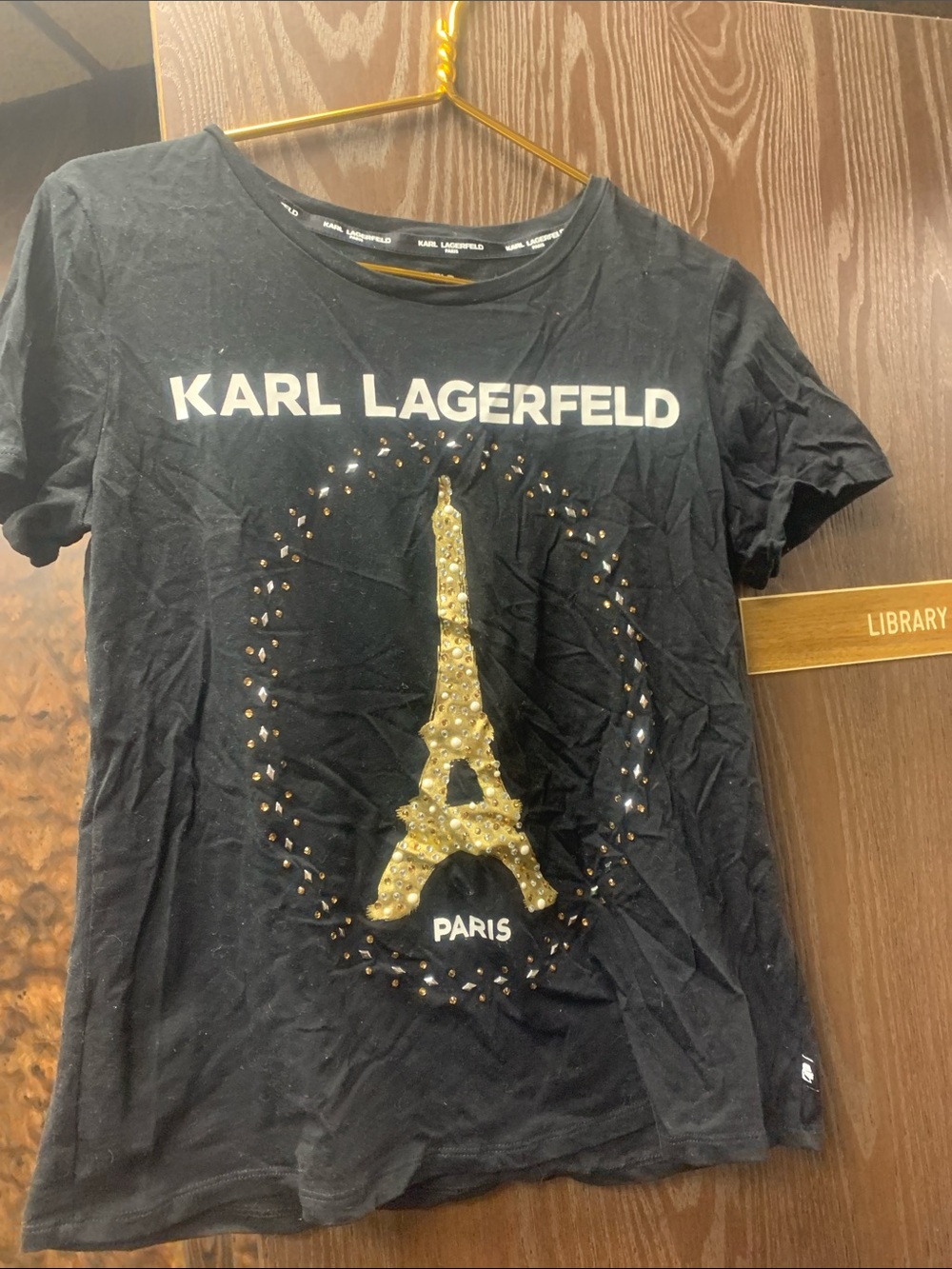 Tee shirt